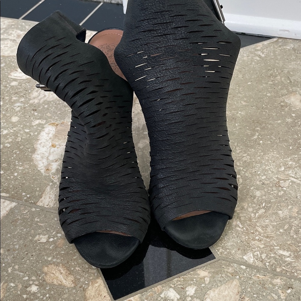 Vince Camuto Black Peep-Toe Heels - Picture 3 of 4